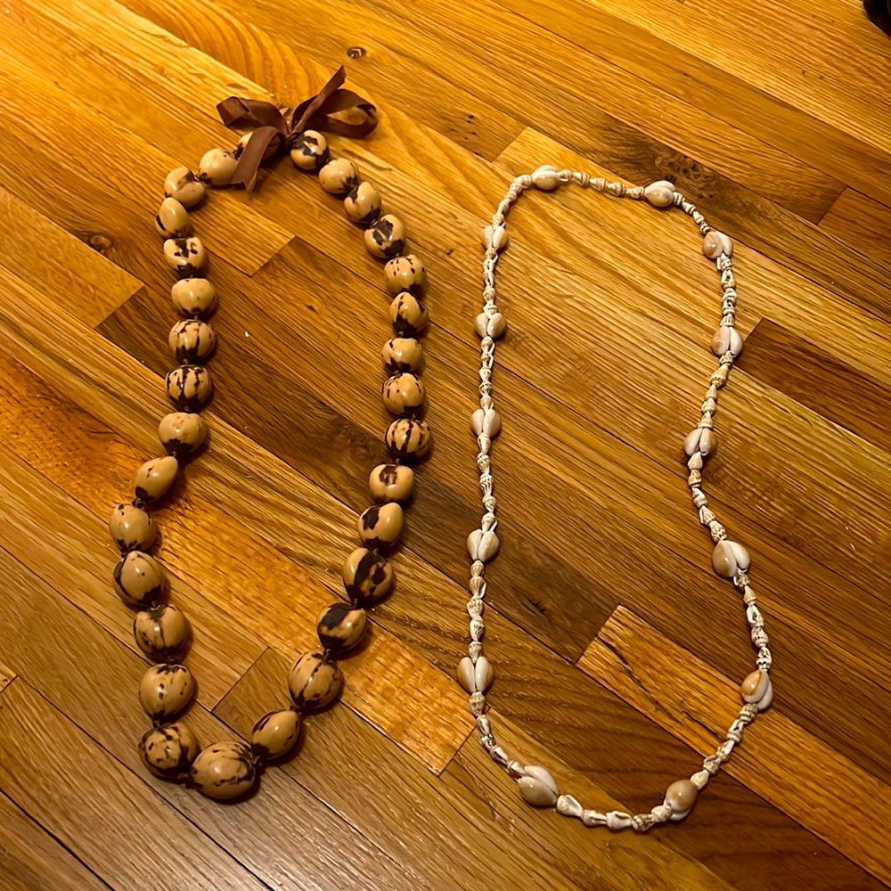 Set of two beaded Hawaiian necklaces from Hawaii